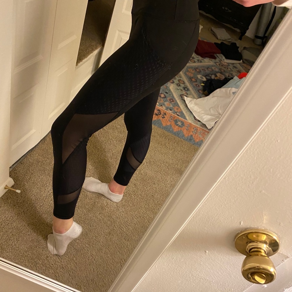 Black leggings.